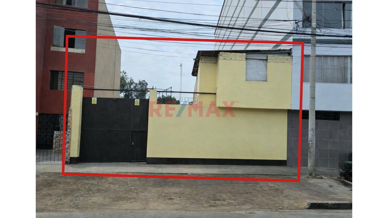Venta De Terreno En Breña - 2
