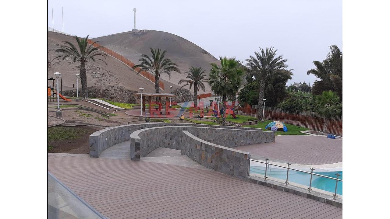 Venta Terreno / Lote En Cerro Azul