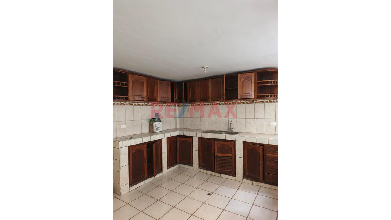 Imagina Invertir En Un Lugar Donde Todos Pasan… 🌟  🏡 Casa De 3 Pisos En Venta, Ubicación Estrategica - 4