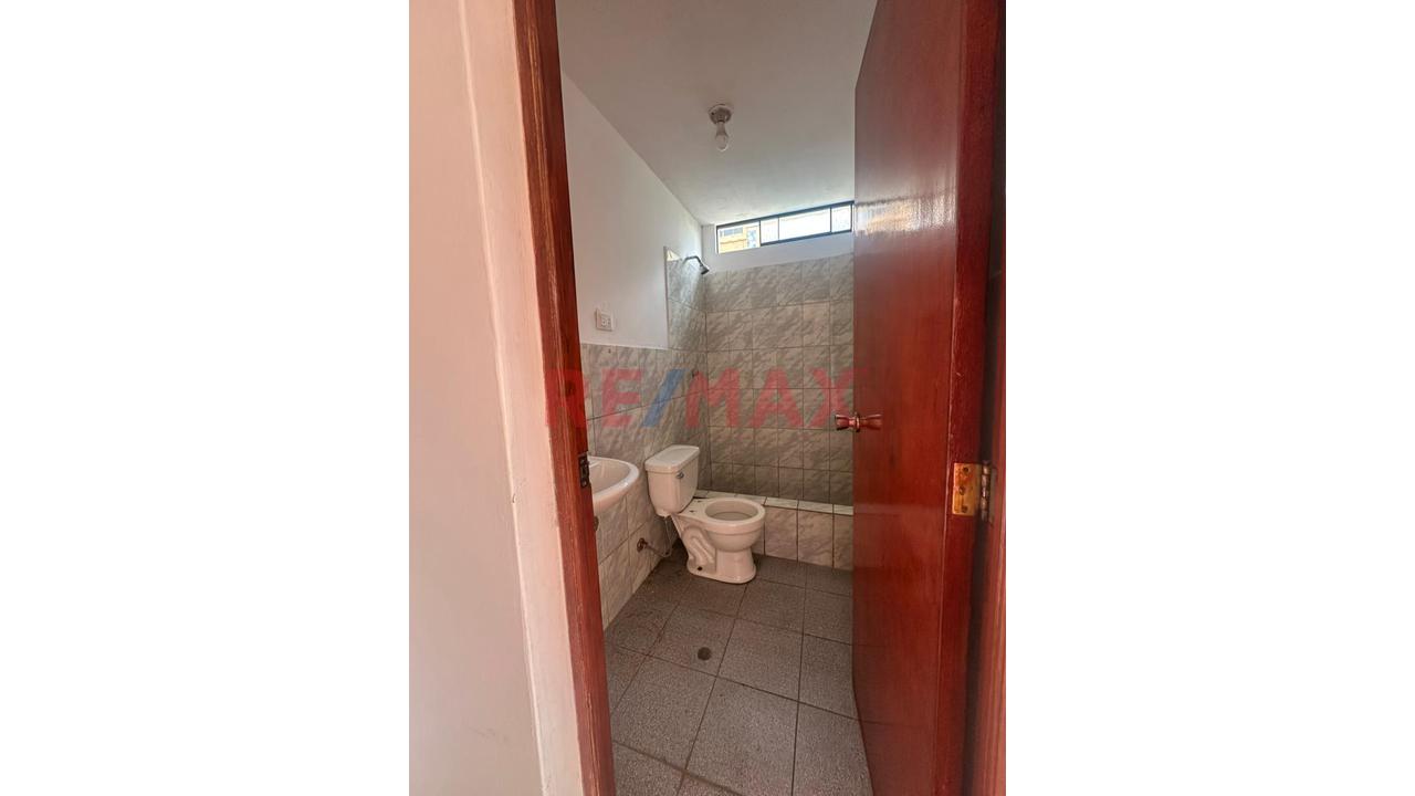 Alquiler De 2 Departamentos Para Oficinas – Av. Universitaria Con Tomas Valle — foto 3