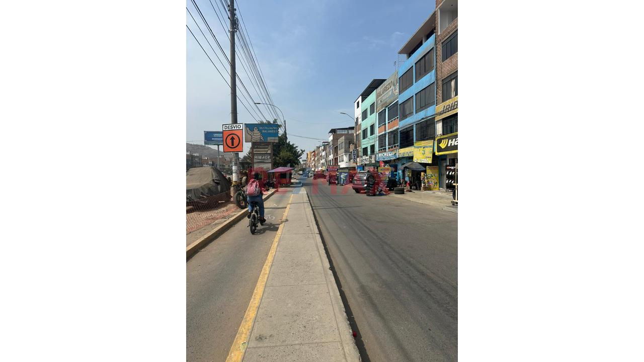 Alquiler De 2 Departamentos Para Oficinas – Av. Universitaria Con Tomas Valle — foto 13