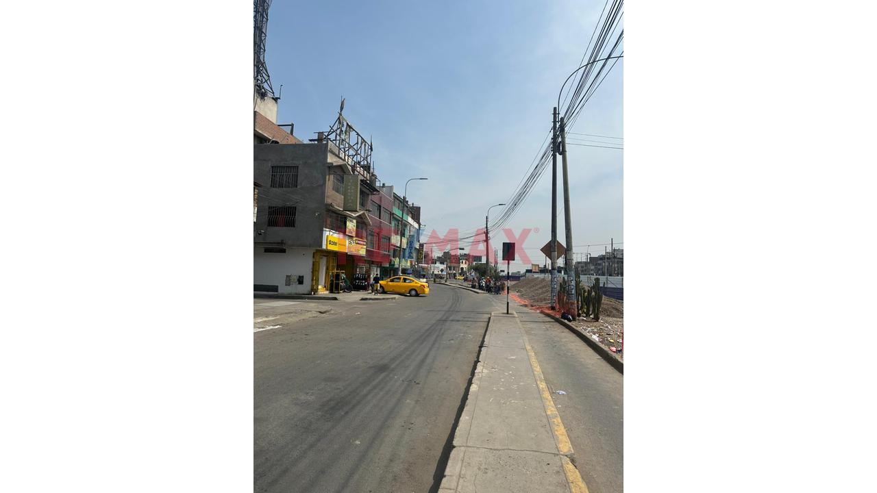Alquiler De 2 Departamentos Para Oficinas – Av. Universitaria Con Tomas Valle — foto 14
