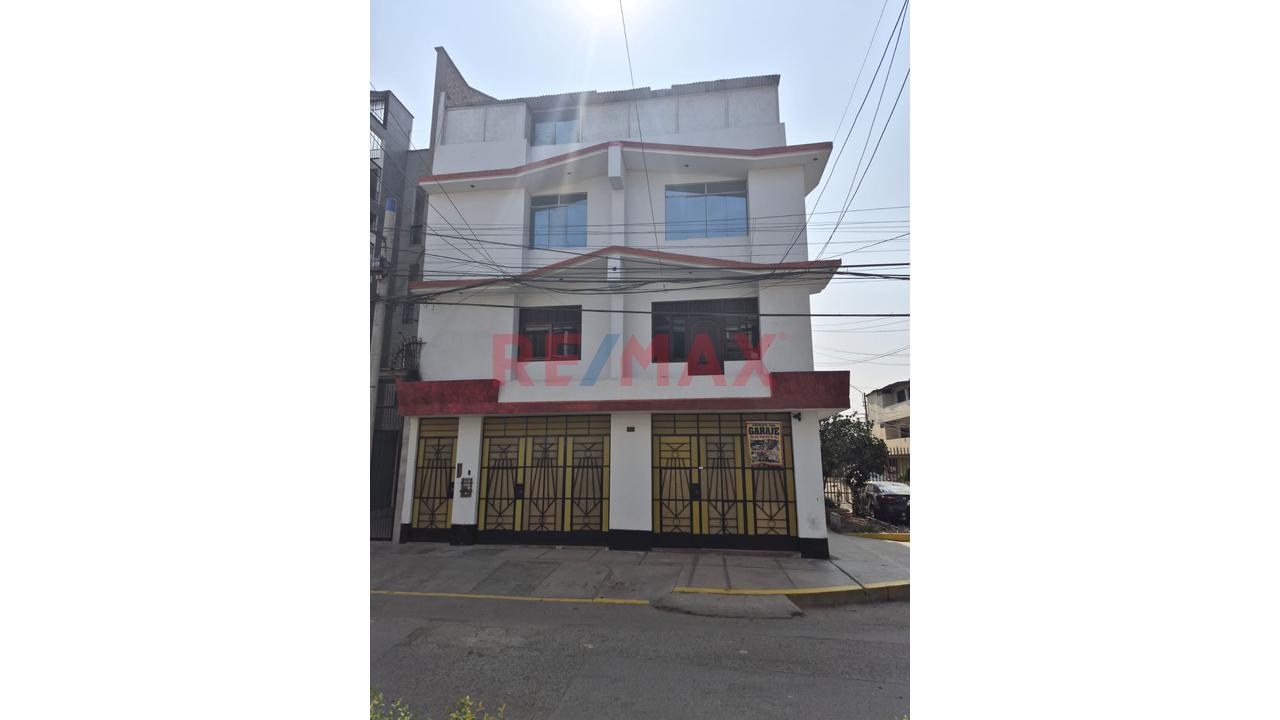 Casa Comercial En Venta En Los Olivos En Esquina Cerca A Panamericana Norte — foto 3
