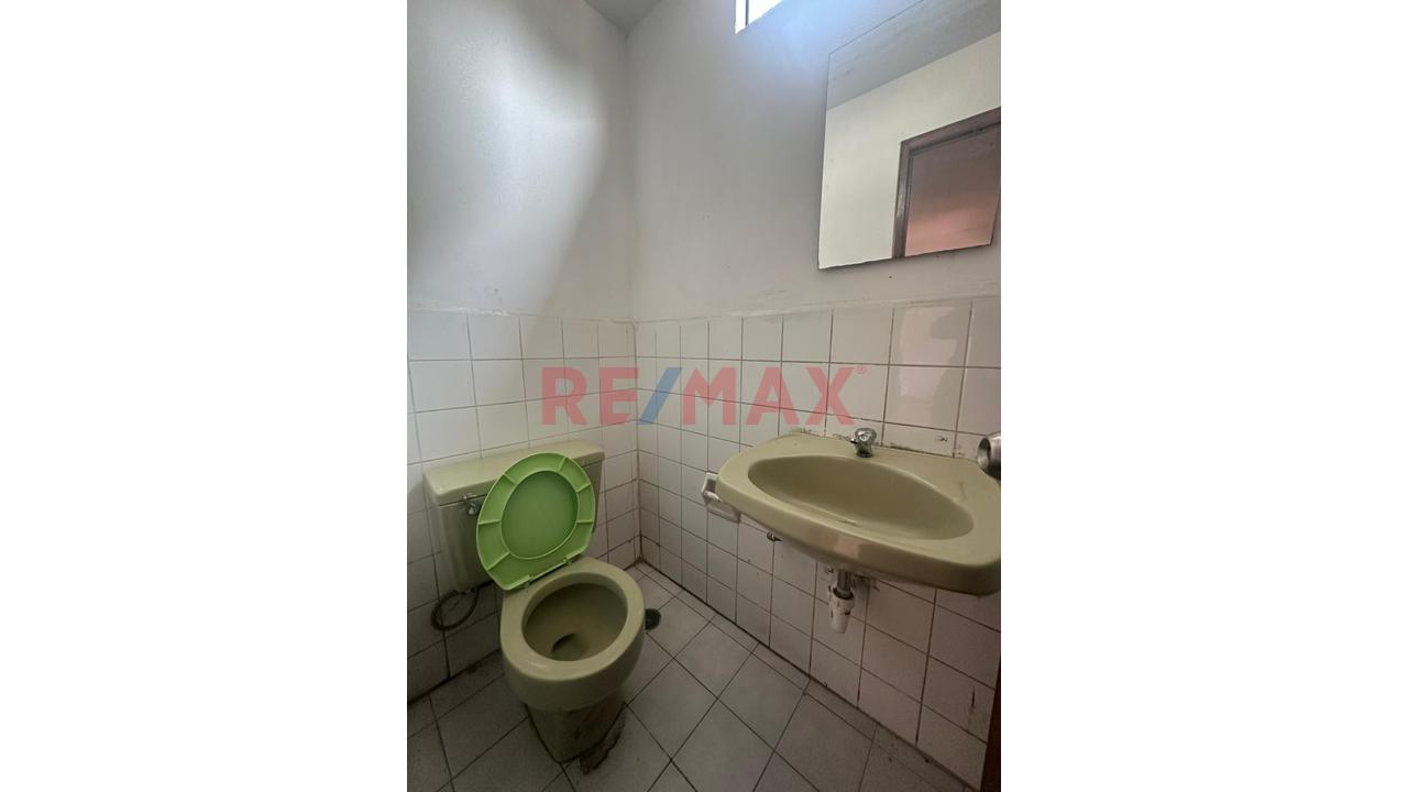 Alquiler De 2 Departamentos Para Oficina – Av. Universitaria, Smp Buena Ubicacion — foto 14