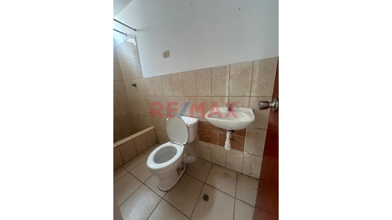 Alquiler De 2 Departamentos Para Oficina – Av. Universitaria, Smp Buena Ubicacion — foto 5