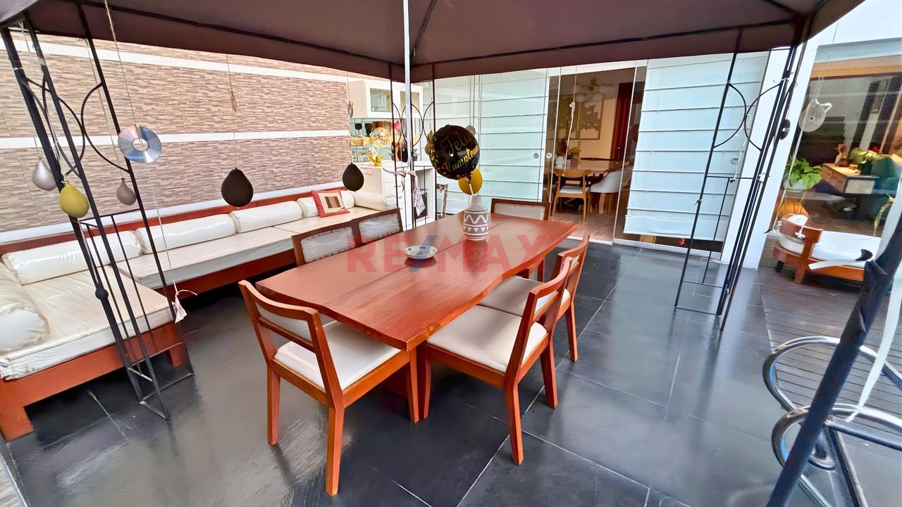 En Venta Amplia Casa De 4 Pisos En Ubicación Privilegiada Del Cercado De Lima — foto 11