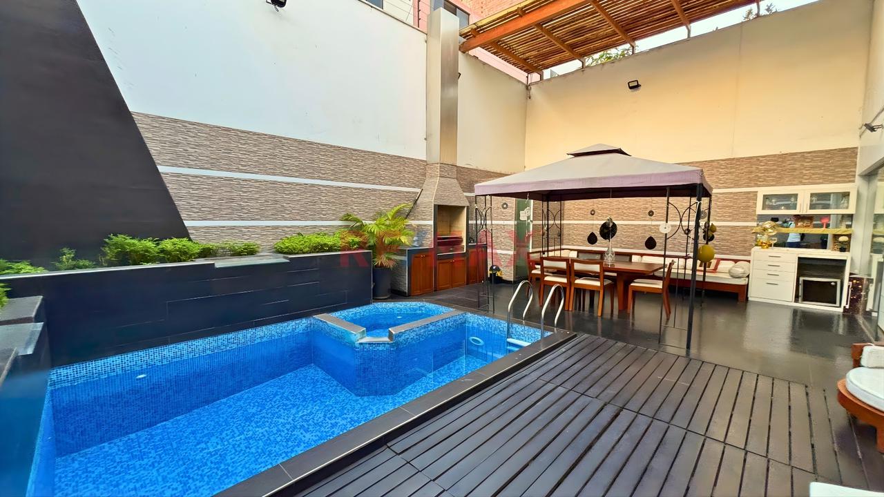 En Venta Amplia Casa De 4 Pisos En Ubicación Privilegiada Del Cercado De Lima — foto 6