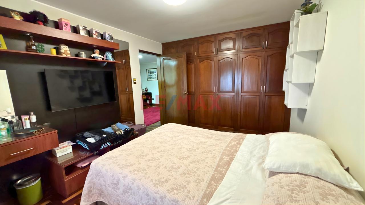 En Venta Amplia Casa De 4 Pisos En Ubicación Privilegiada Del Cercado De Lima — foto 4