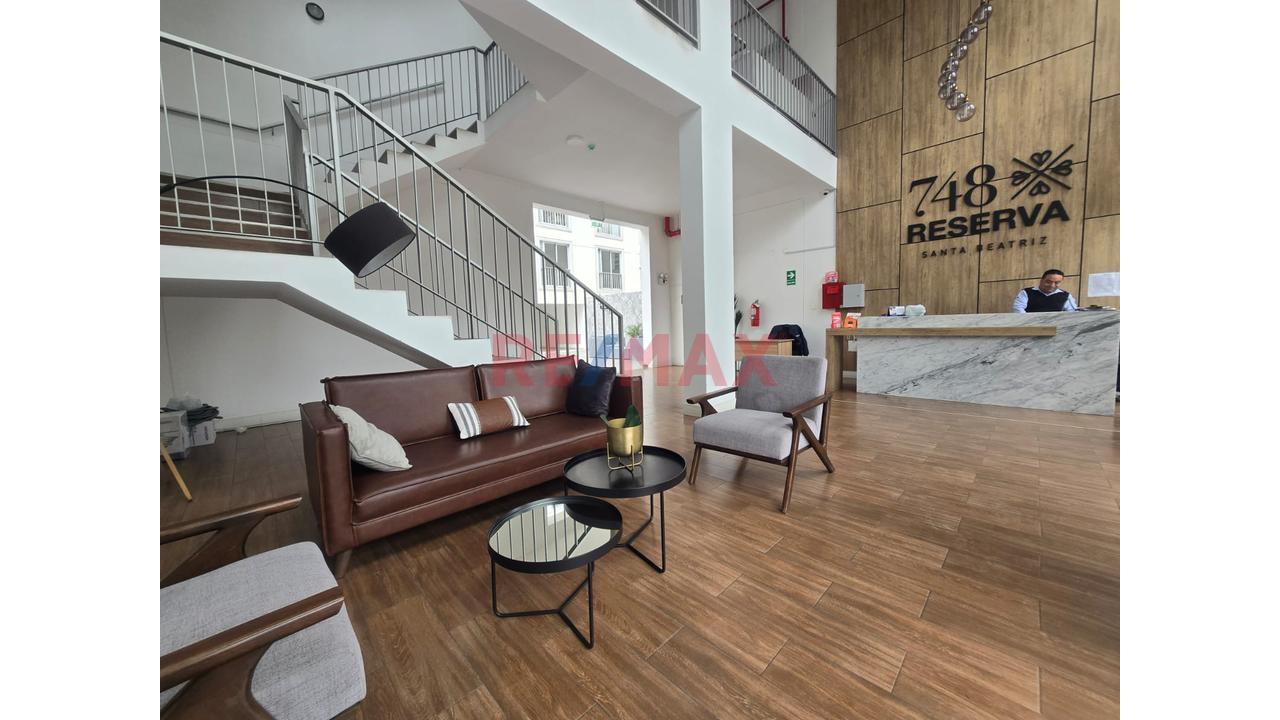 Venta De Departamento Con Una Vista Privilegiada De Lima Clásica - 17
