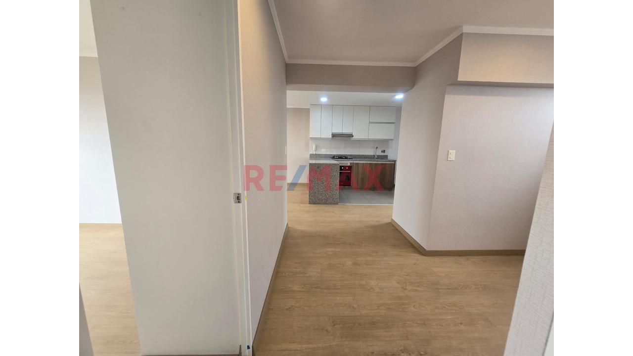 Venta De Departamento Con Una Vista Privilegiada De Lima Clásica - 4