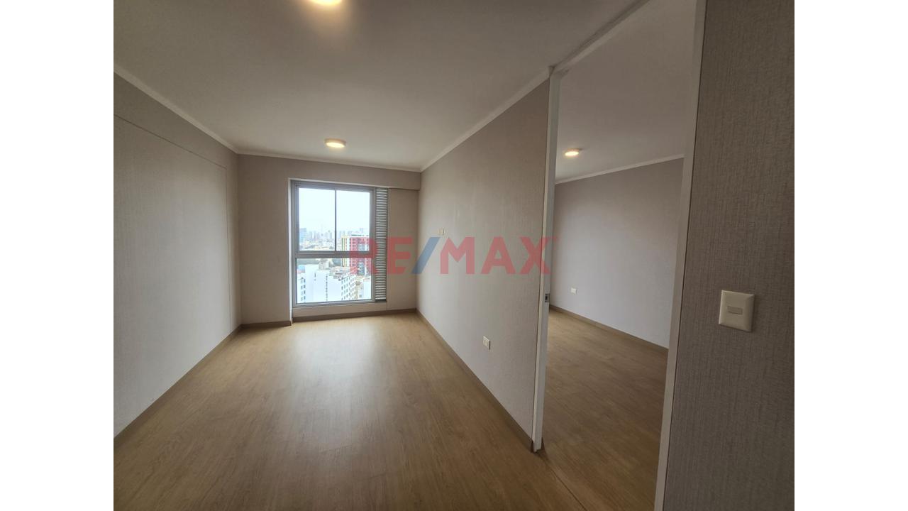 Venta De Departamento Con Una Vista Privilegiada De Lima Clásica - 7
