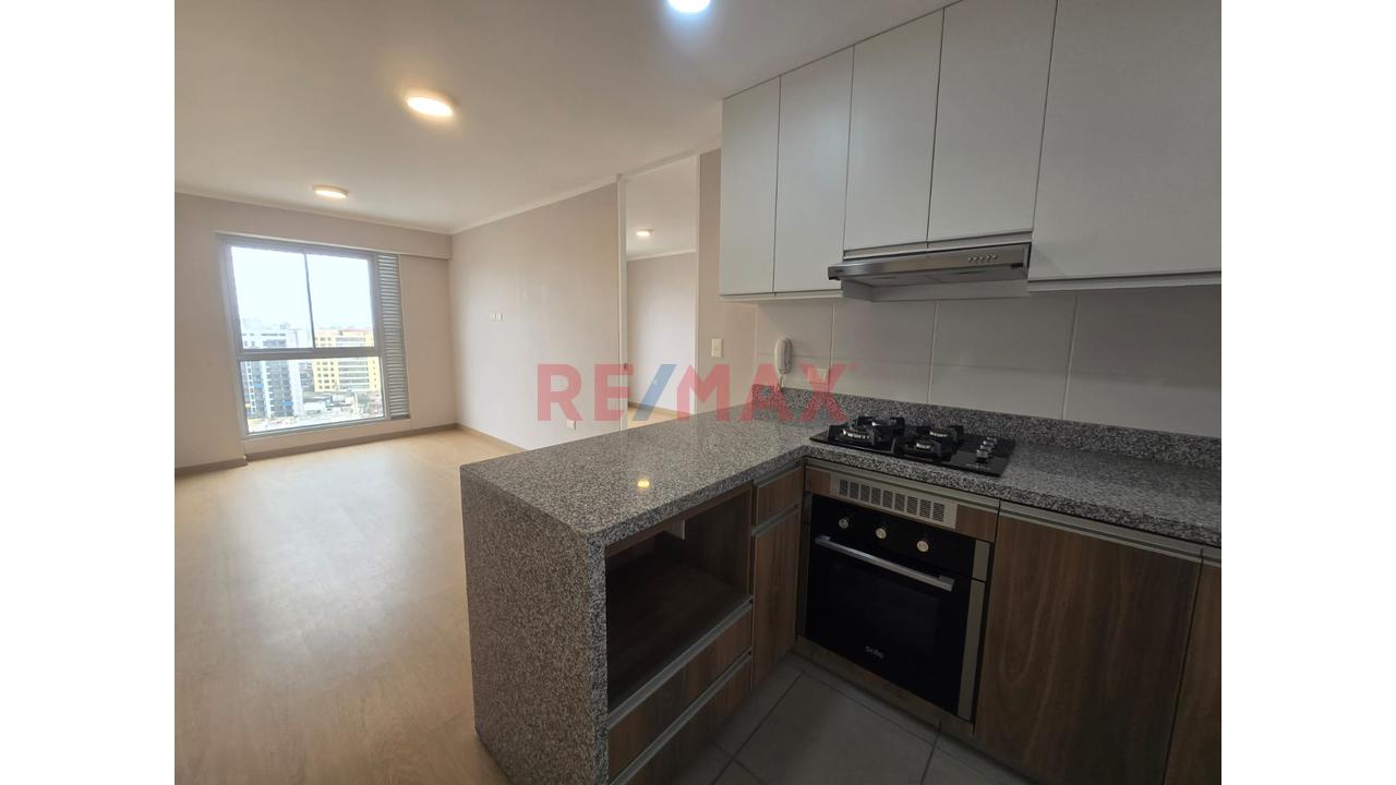 Venta De Departamento Con Una Vista Privilegiada De Lima Clásica - 3