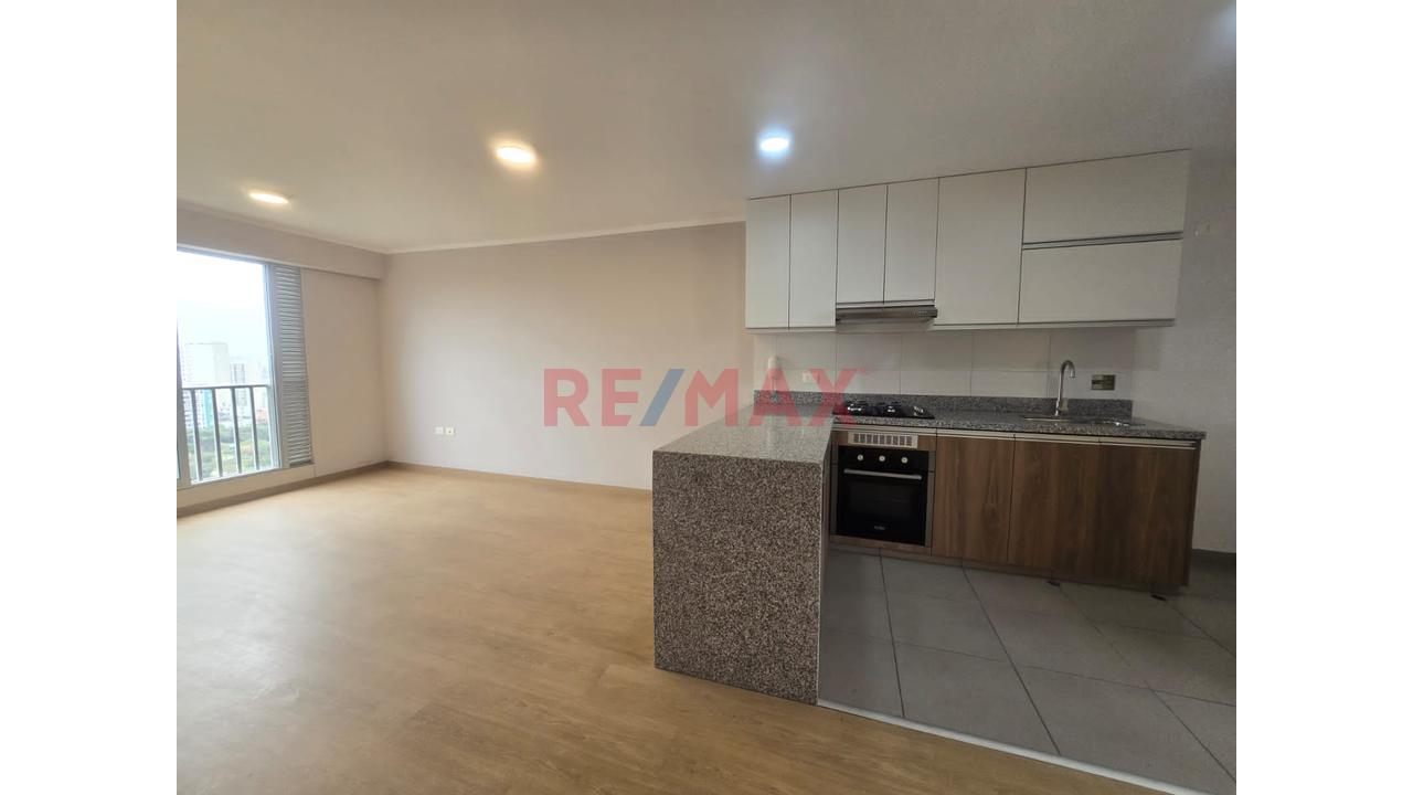 Venta De Departamento Con Una Vista Privilegiada De Lima Clásica - 2