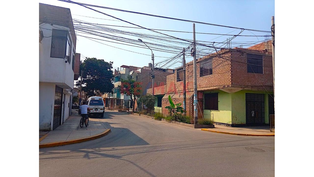 Terreno En Venta – Santa María Del Valle, San Martín De Porres — foto 6