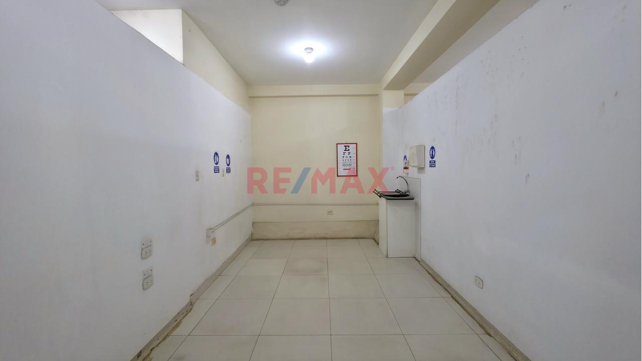 🏢 ¡Amplio Local Comercial De 216 M² En Av. Revolución-Villa El Salvador–2Do Piso - Ideal Para Oficinas Y Centros De Salud! — foto 5