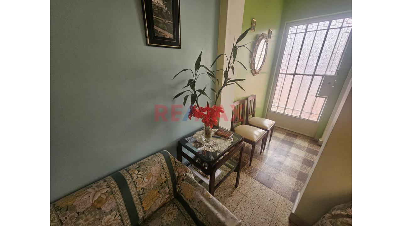 Casa En Venta – La Perla, Callao | Ubicación Estratégica - 3