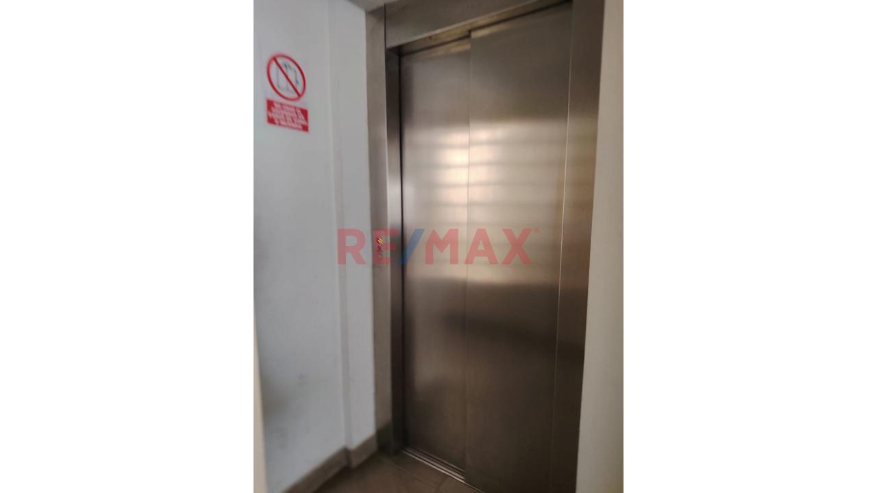 🏡 Vive En San Isidro – Urb. Corpac | Ubicación Estratégica Y Comodidad — foto 8