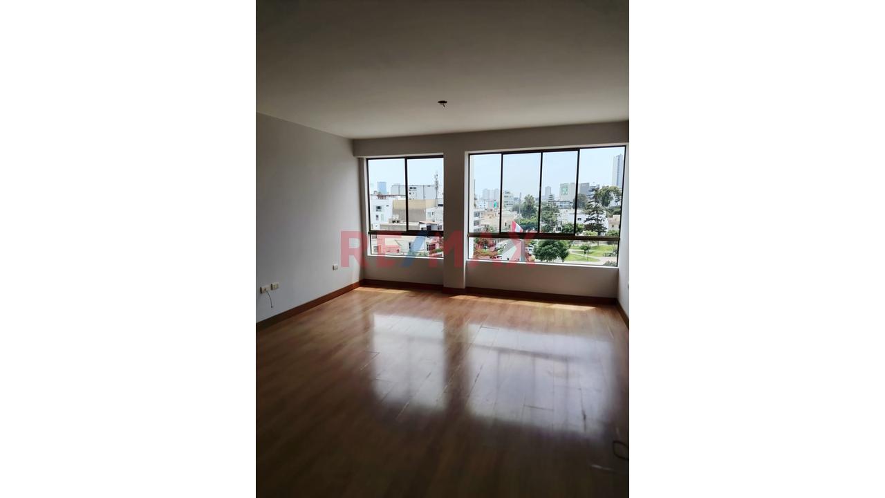 🏡 Vive En San Isidro – Urb. Corpac | Ubicación Estratégica Y Comodidad
