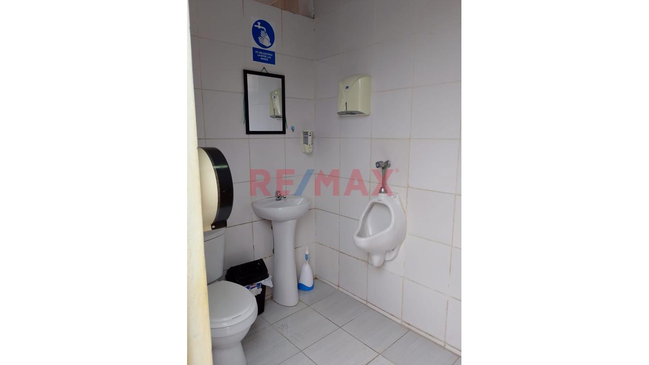 Se Alquila Local De 720 M2 - 19
