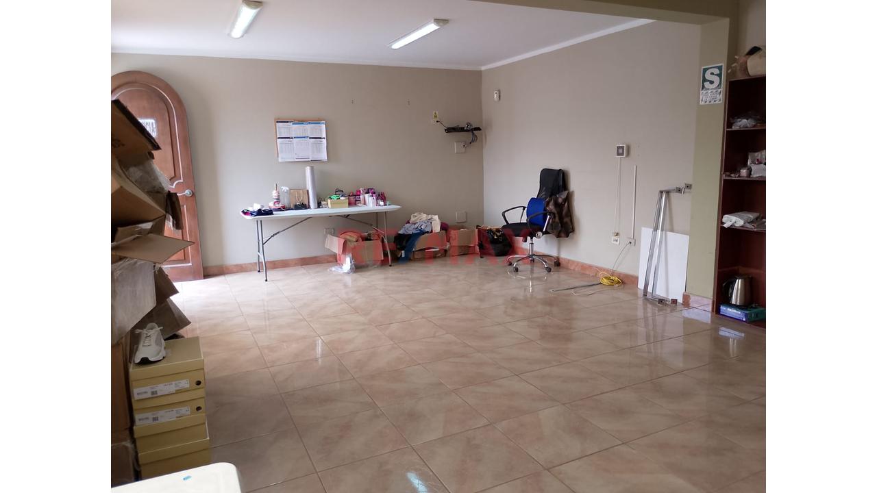 Se Alquila Local De 720 M2 - 17