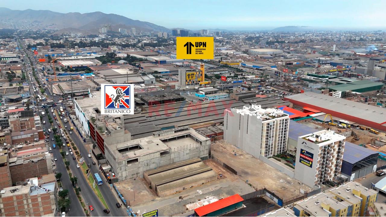 Oportunida Unica..Local Comercial En Venta, Excelente Ubicacion En Compucentro Santa Anita - 8