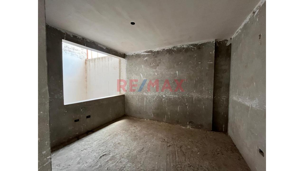 Venta De Amplia Casa En Urb. Monterrico — foto 15