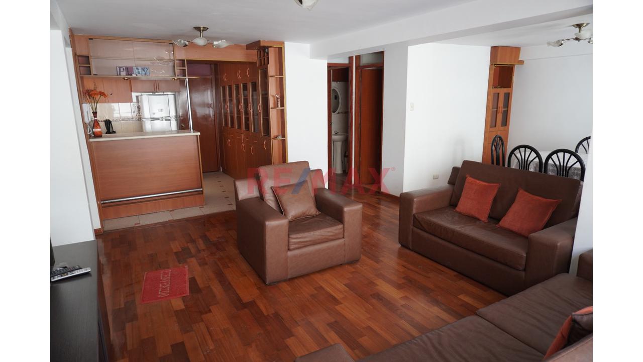 📍 Departamento En Venta  En Urbanización San Francisco Muy Cerca Al Bcp De Huayruropata — foto 2