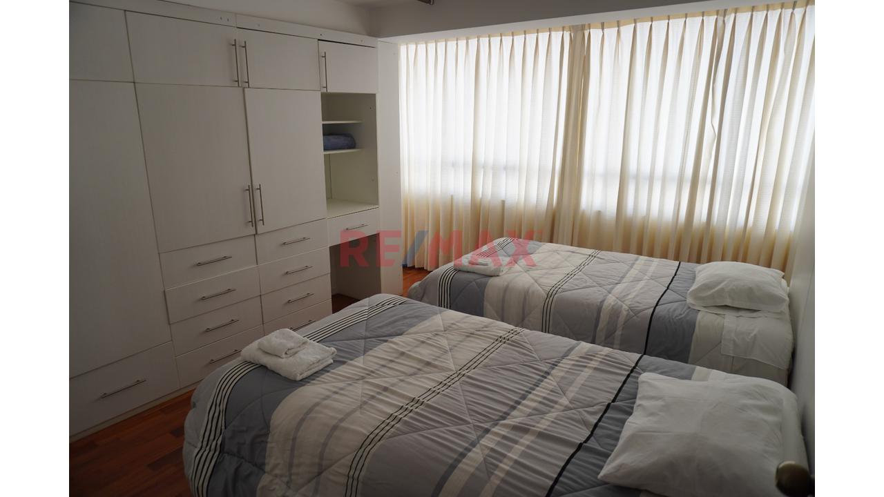 📍 Departamento En Venta  En Urbanización San Francisco Muy Cerca Al Bcp De Huayruropata — foto 3