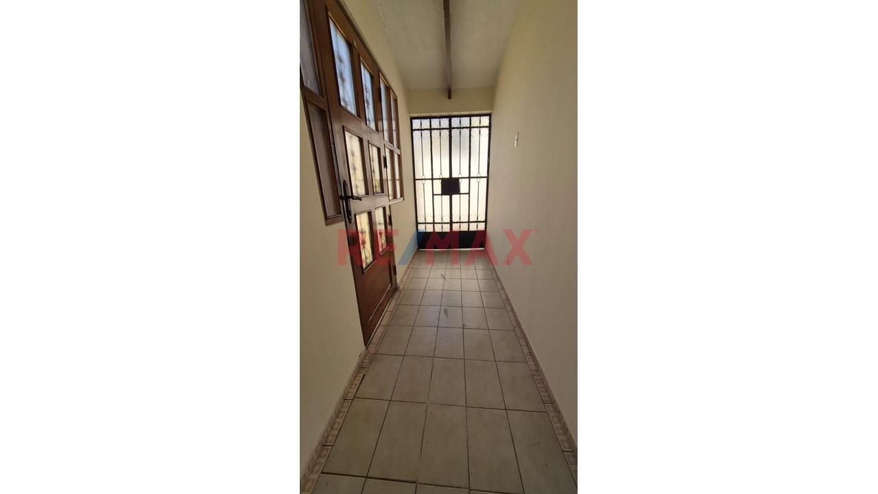 Se Vende Departamento Amplio Con Aires En Último Piso – Jesús María — foto 12