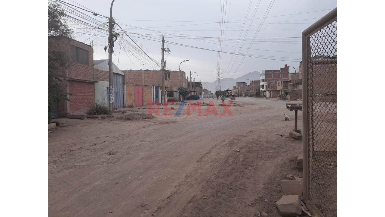 Bajo De Precio - Se Vende Terreno En Puente Piedra - 3