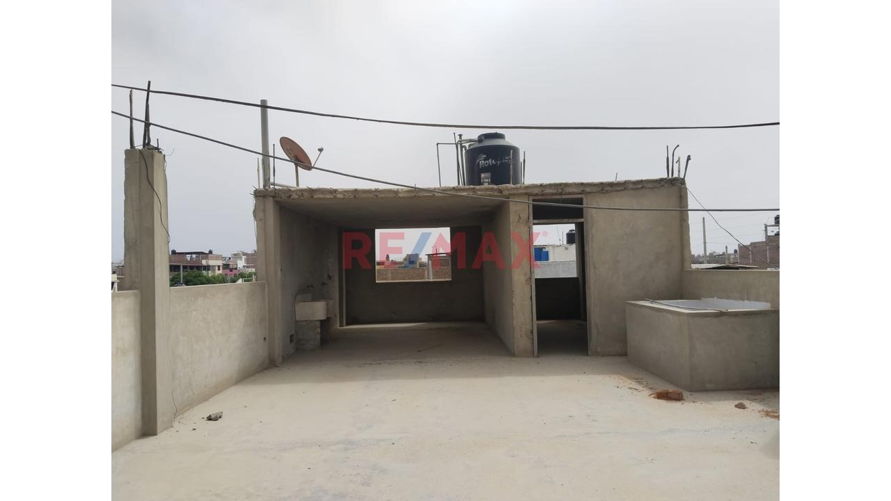 Se Vende Casa De 2 Pisos En Las Lomas De Huanchaco - 8