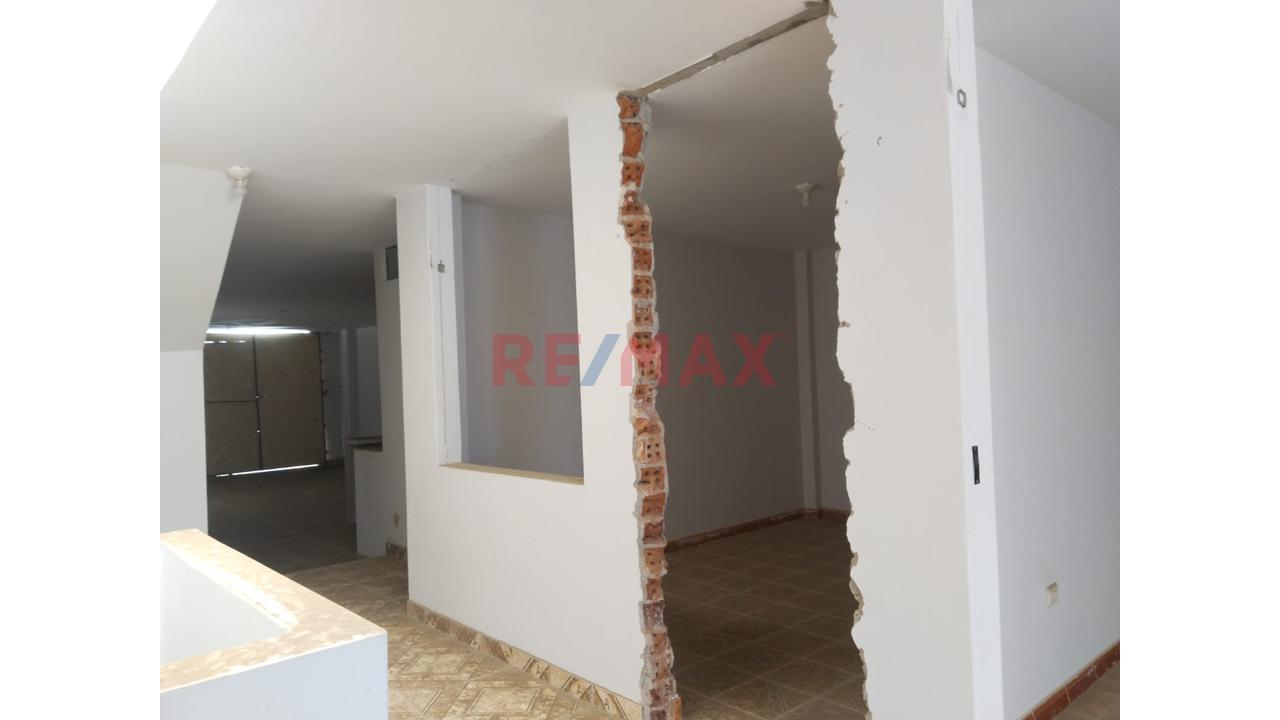 Se Vende Casa De 2 Pisos En Las Lomas De Huanchaco - 6