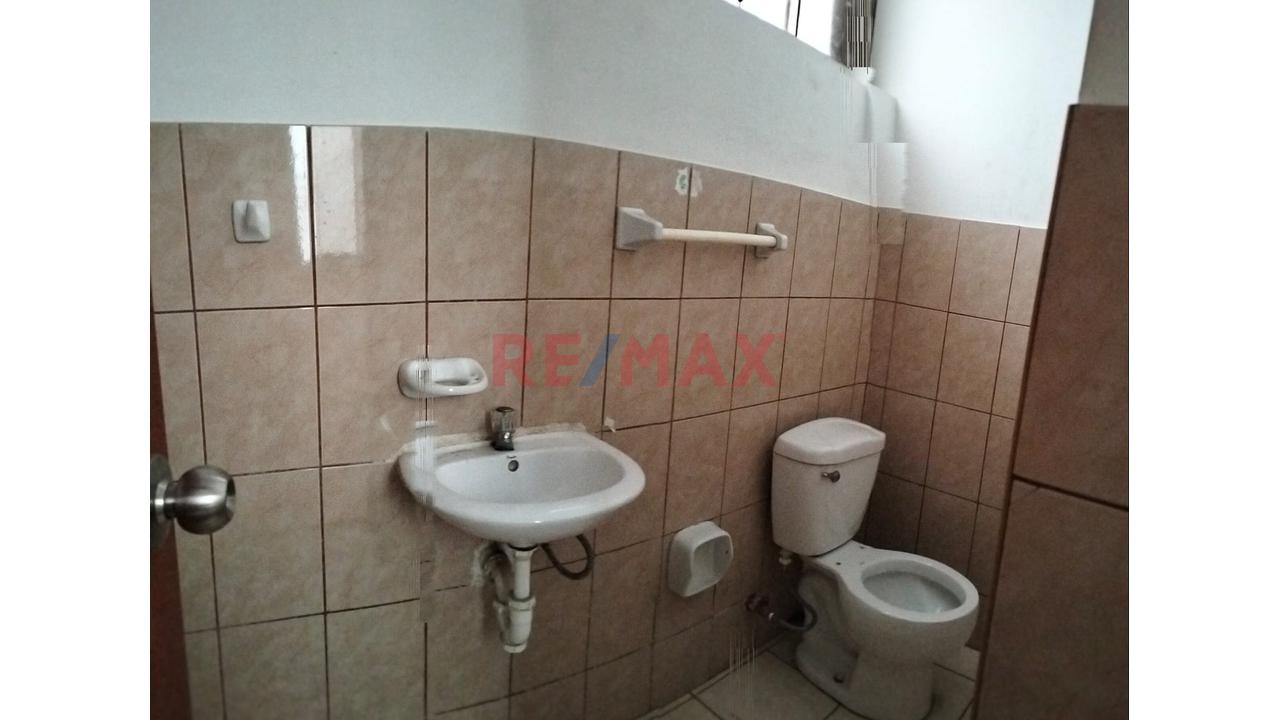 Vendo Departamento En Piso 1 Con Cochera Frente A Parque - El Alamo Callao — foto 4