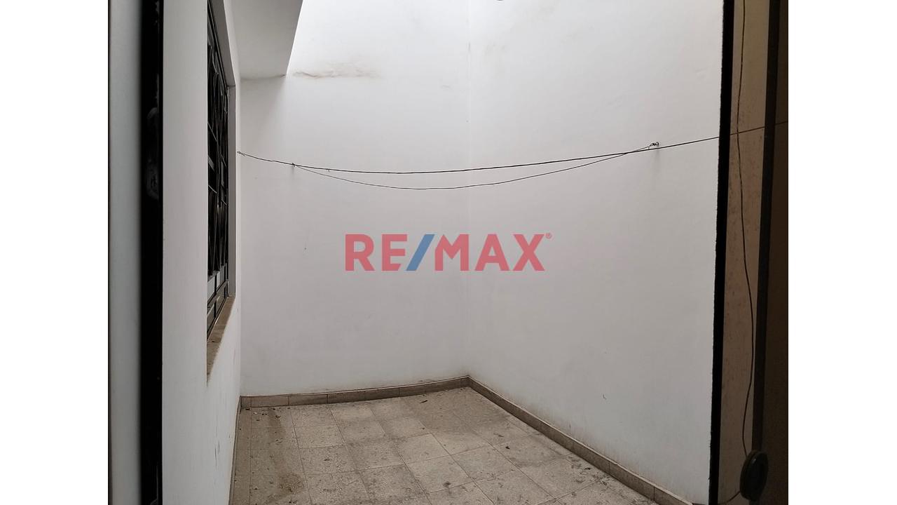 Vendo Departamento En Piso 1 Con Cochera Frente A Parque - El Alamo Callao — foto 5