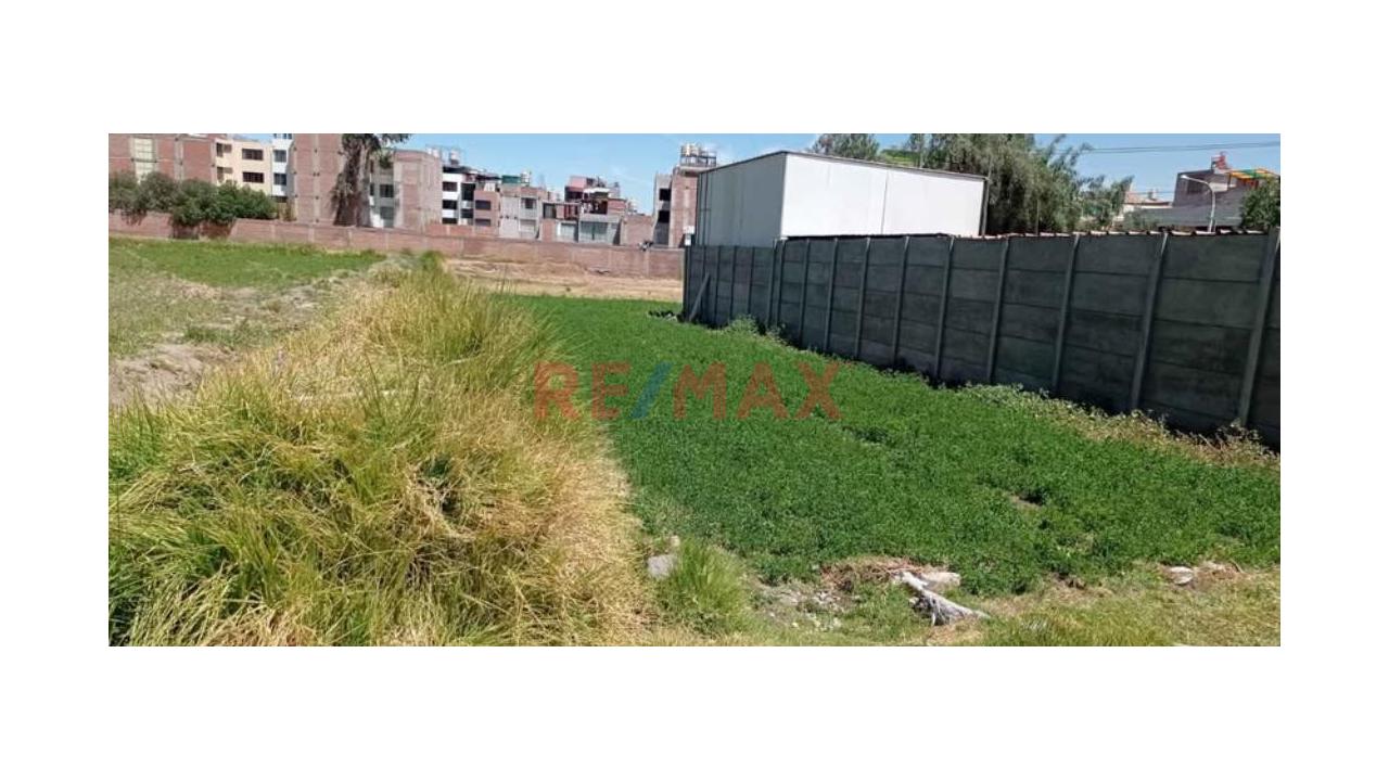 Venta De Terreno En Urb. La Florida - J. B. Y Rivero