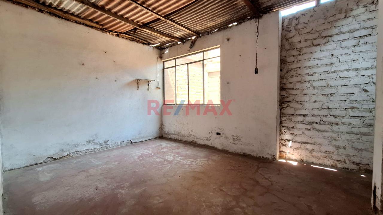 Casa Como Terreno En San Hilarion, San Juan De Lurigancho - 7