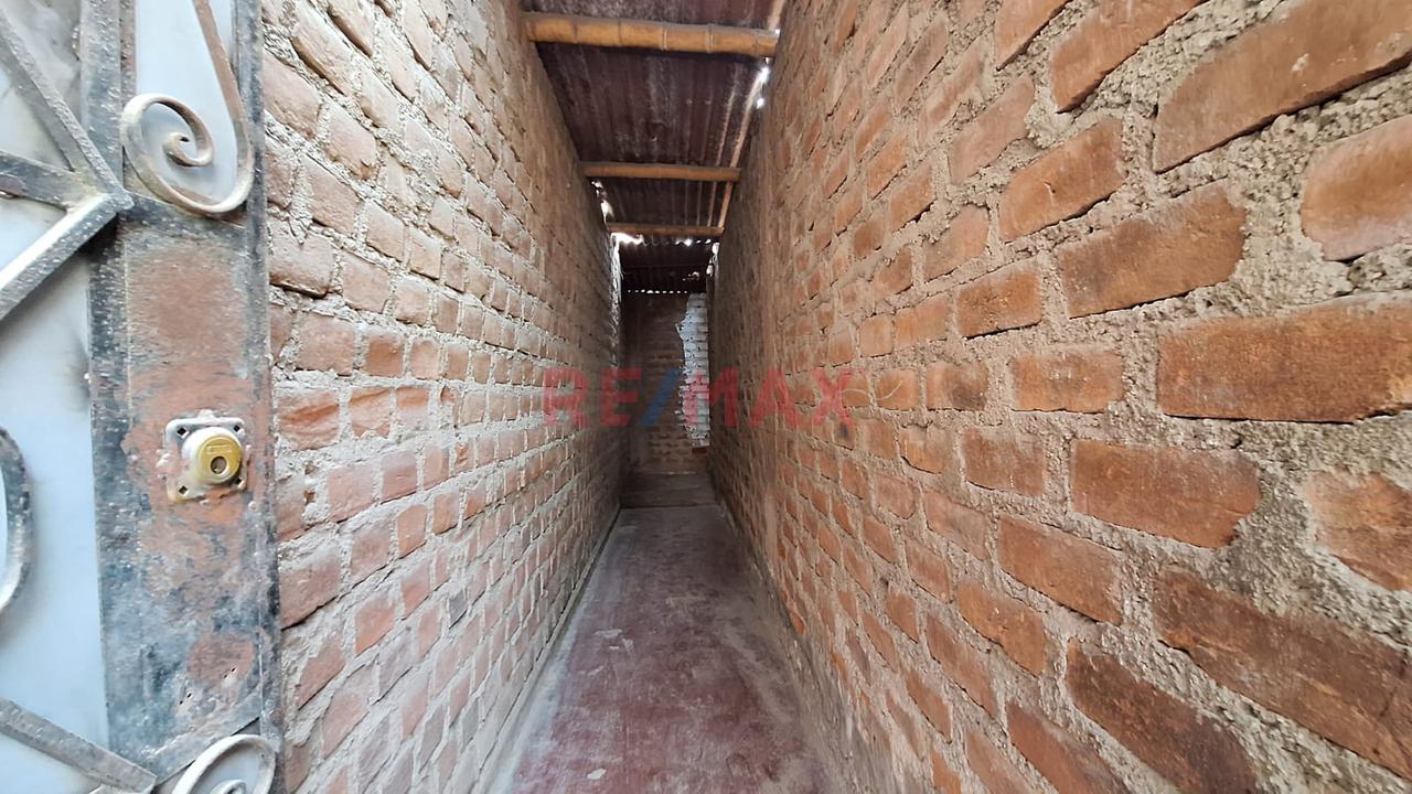 Casa Como Terreno En San Hilarion, San Juan De Lurigancho - 11