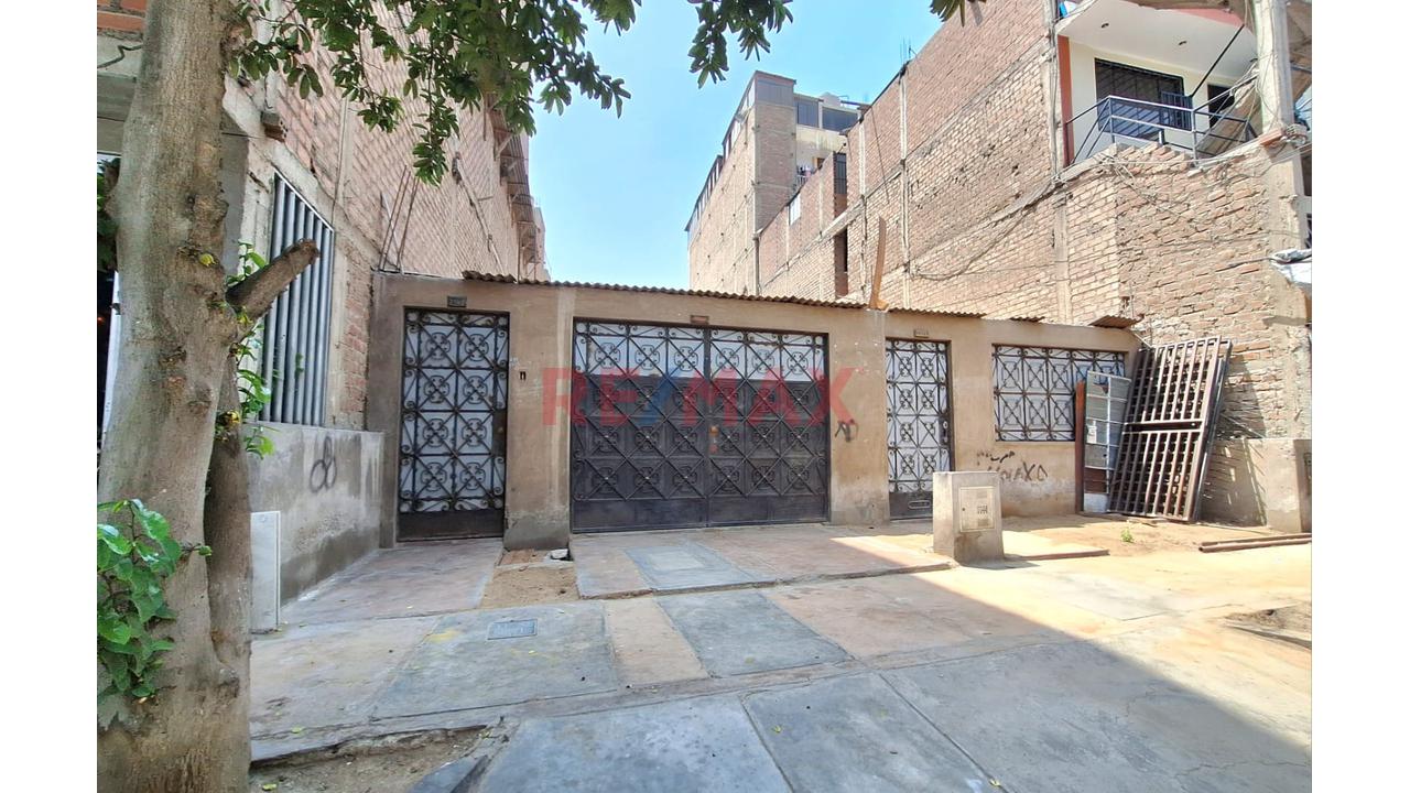 Casa Como Terreno En San Hilarion, San Juan De Lurigancho - 1
