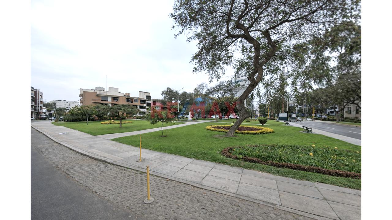 Venta  Surco  – Dos Habitaciones +1 Baño    + Cochera  Como Terreno  + Aires  $115,000  Negociables — foto 5