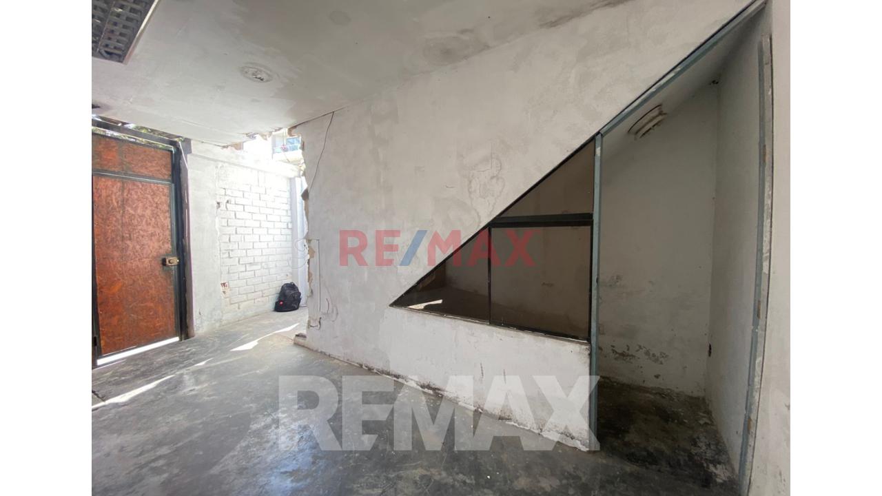 Venta  Surco  – Dos Habitaciones +1 Baño    + Cochera  Como Terreno  + Aires  $115,000  Negociables — foto 14