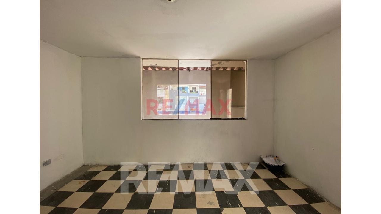 Venta  Surco  – Dos Habitaciones +1 Baño    + Cochera  Como Terreno  + Aires  $115,000  Negociables — foto 8