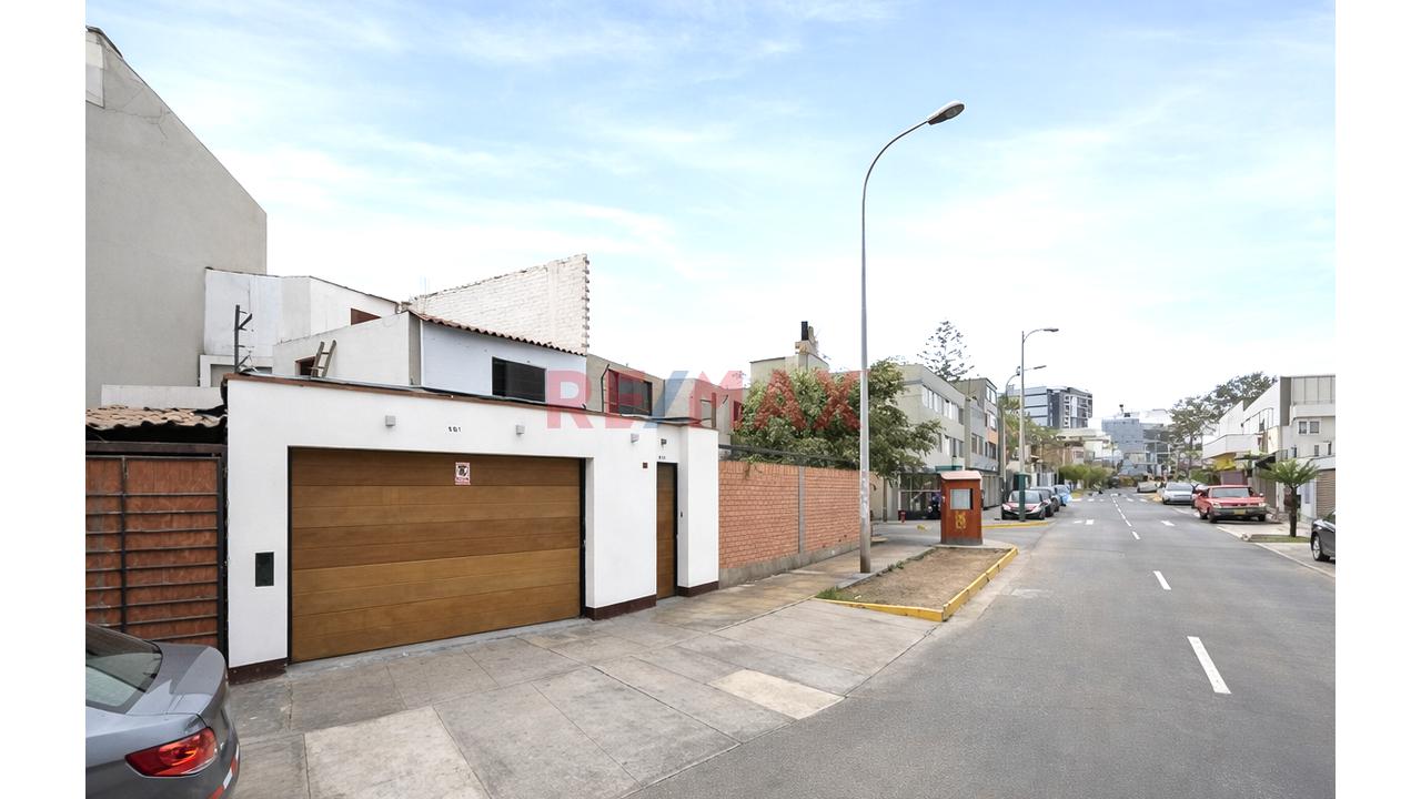 Venta  Surco  – Dos Habitaciones +1 Baño    + Cochera  Como Terreno  + Aires  $115,000  Negociables — foto 6