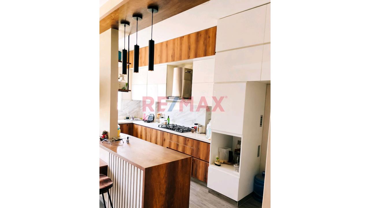 Se Vende Departamento 2 Piso Con Azotea + Aires - 4