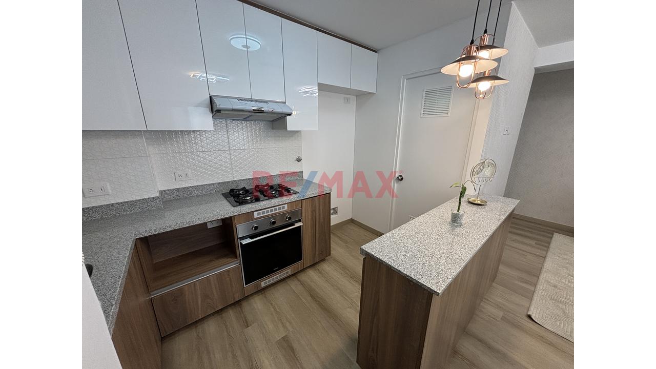 Venta De Departamentos Entrega Inmediata En Zona Exclusiva De Surco (3 Últimas Unidades)- A Pasos De La Universidad De Lima Y Del Jockey Plaza — foto 3