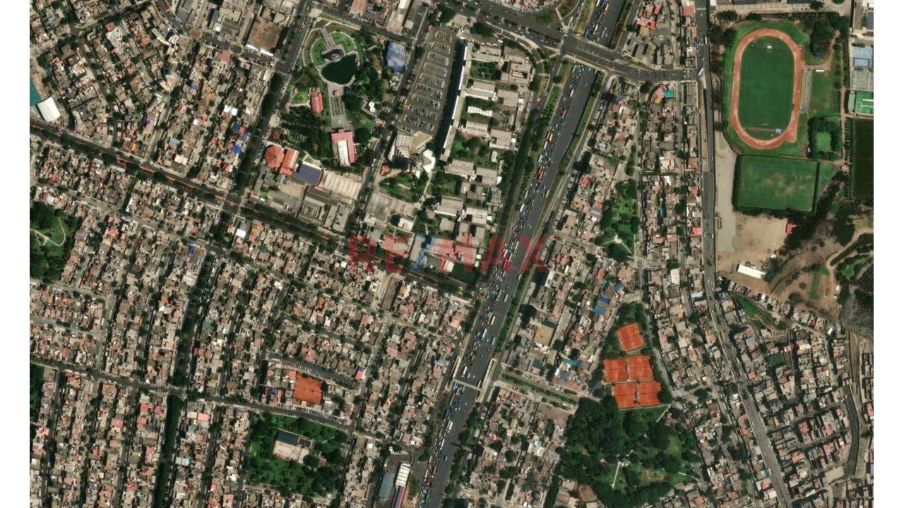 Terreno Con Ubicación Privilegiada Cerca A La Universidad Ricardo Palma Y Parque De La Amistad — foto 13