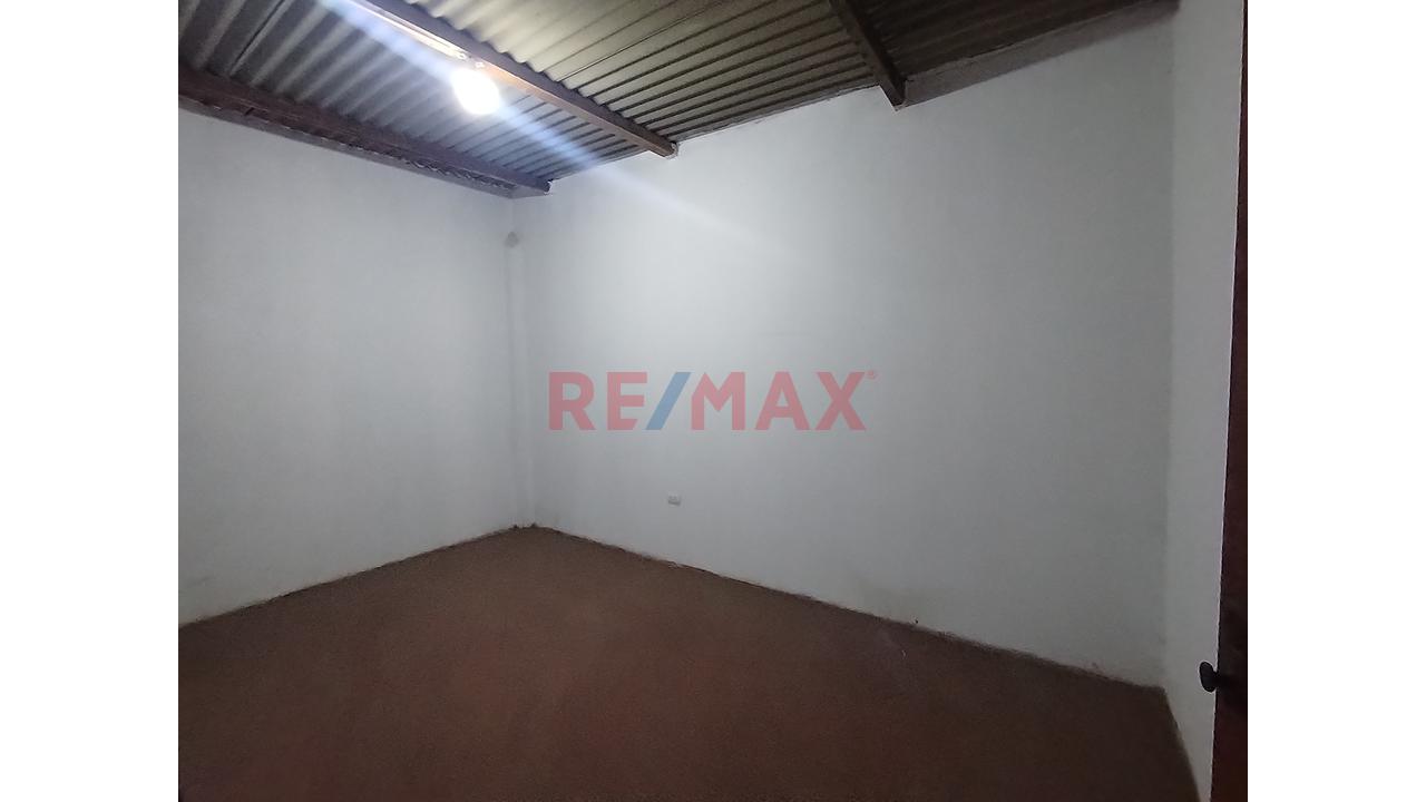 Casa de 6 dormitorios en Comas, 223 m² — foto 3