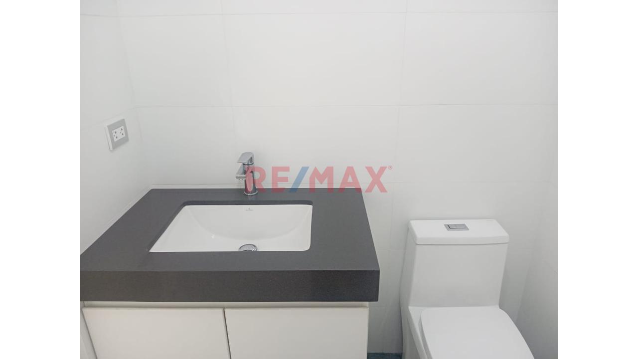 Venta Duplex Frente Al Parque En San Miguel — foto 9