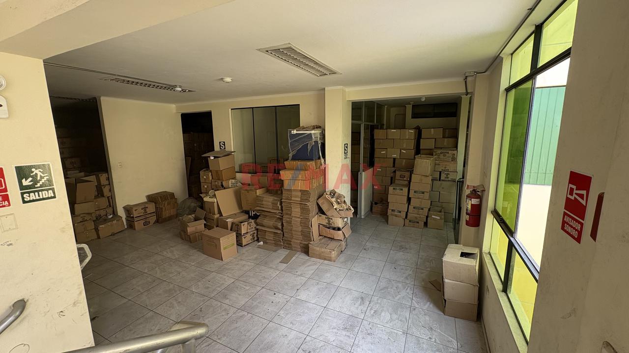 Callao / Local Industrial En Venta - 3
