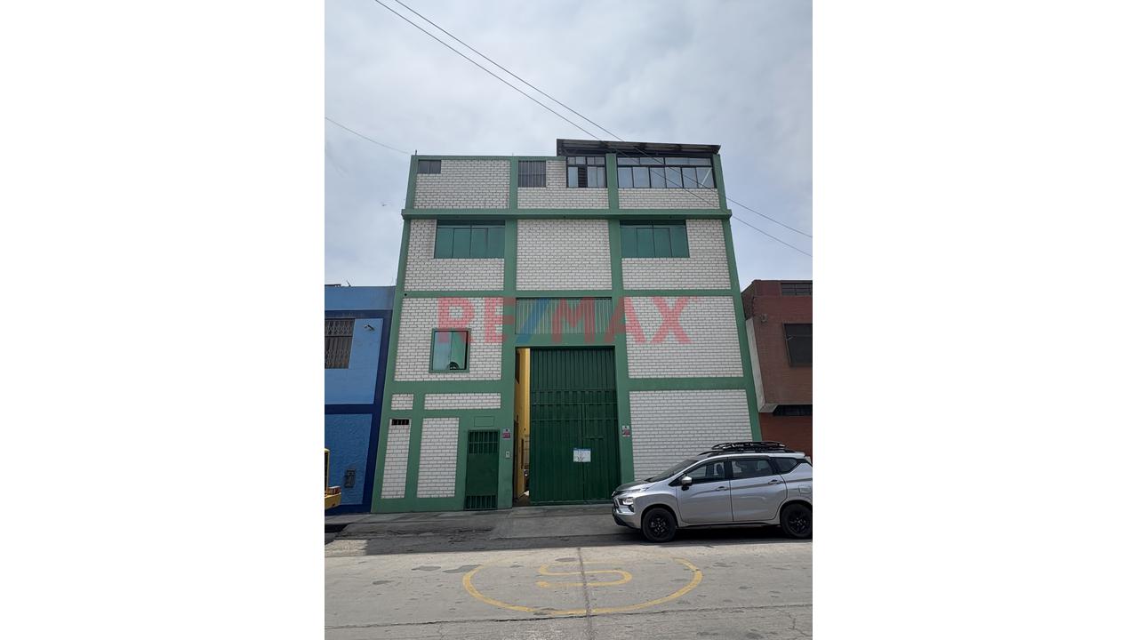 Callao / Local Industrial En Venta - 2