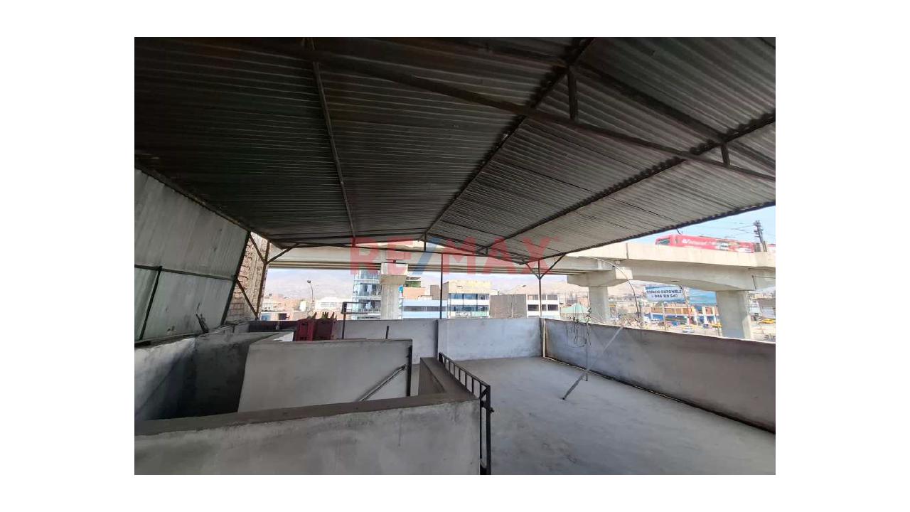 Local En Venta En Plena Av Wiese En San Juan De Lurigancho — foto 7